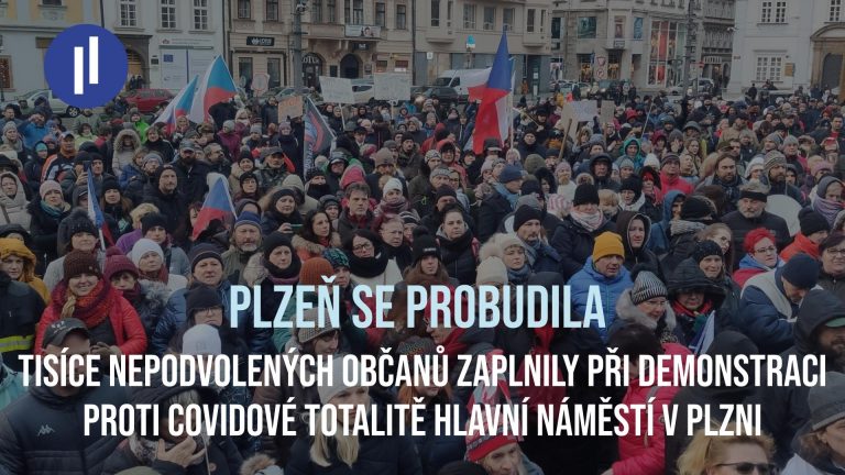 Tisíce nepodvolených občanů zaplnily při demonstraci proti covidové totalitě hlavní náměstí v Plzni
